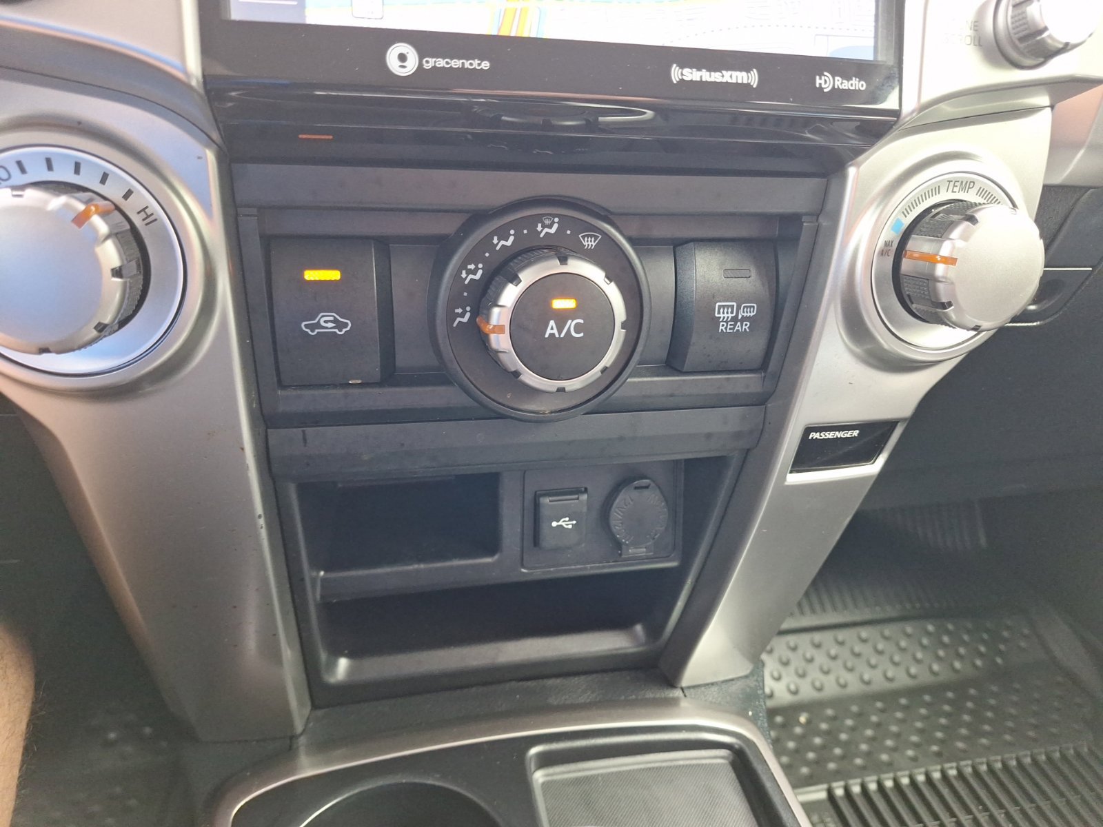 Used 2020 Toyota 4Runner SR5 Premium RWD image 26