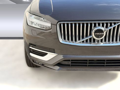 Certified 2023 Volvo XC90 B6 Plus w/ Protection Package Premier image 11