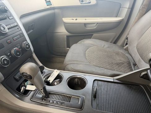 Used 2012 Chevrolet Traverse LS FWD image 11