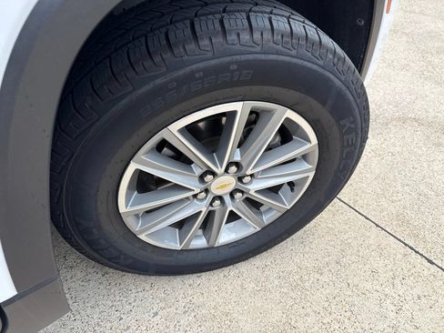Used 2023 Chevrolet Traverse LT w/ LPO, Floor Liner Package AWD/4WD image 16