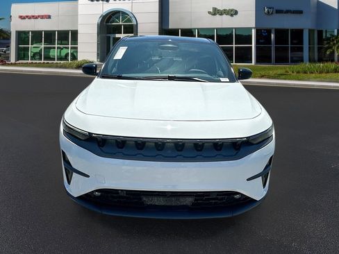 New 2025 Jeep Wagoneer S Limited image 2