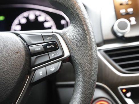 Used 2018 Honda Accord EX image 20