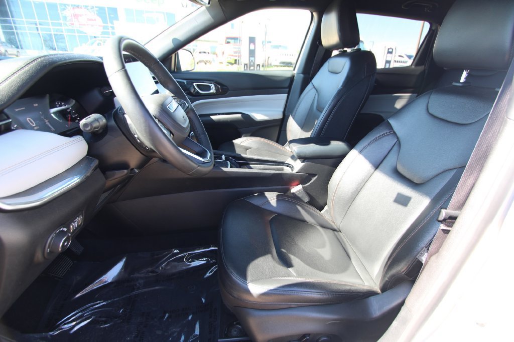 Used 2024 Jeep Compass Limited AWD/4WD image 6