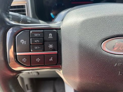 Used 2025 Ford F350 Platinum AWD/4WD image 17