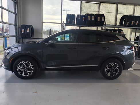 Used 2024 Kia Sportage LX image 26