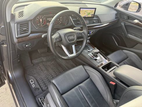 Used 2019 Audi Q5 2.0T Premium Plus w/ Premium Plus Package image 9