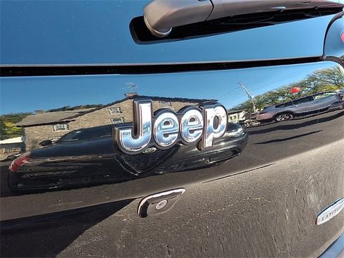 Used 2018 Jeep Cherokee Latitude image 29