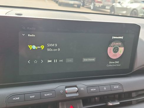 Used 2025 Kia K4 FWD image 16