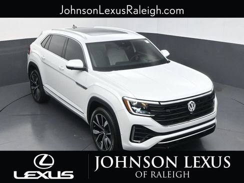 Used 2025 Volkswagen Atlas Cross Sport SEL Premium R-Line AWD/4WD image 24