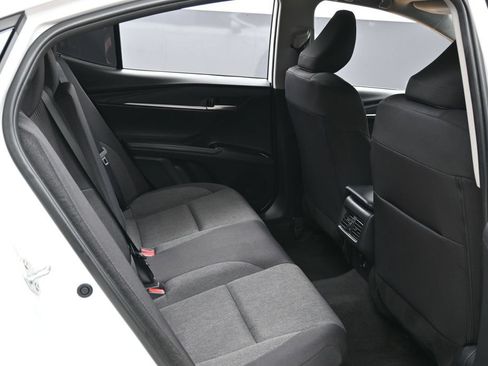 Used 2025 Toyota Camry LE FWD image 33