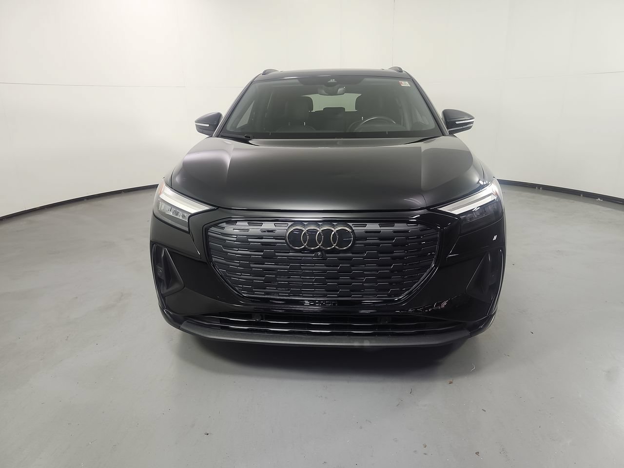 Used 2023 Audi Q4 e-tron Premium AWD/4WD image 3