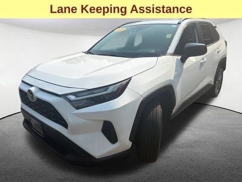 Certified 2025 Toyota RAV4 LE AWD/4WD image 6