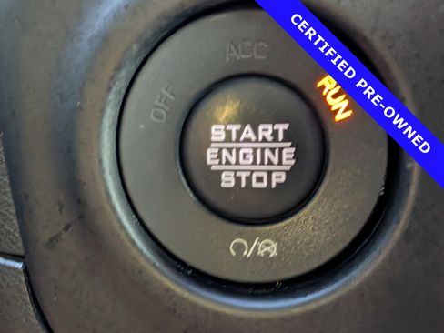 Used 2020 Jeep Wrangler Unlimited Sport S image 32