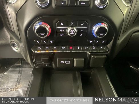 Used 2021 GMC Sierra 1500 Denali w/ Denali Ultimate Package AWD/4WD image 36