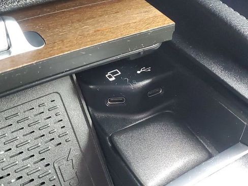 Used 2022 Mercedes-Benz GLE 350 4MATIC image 19