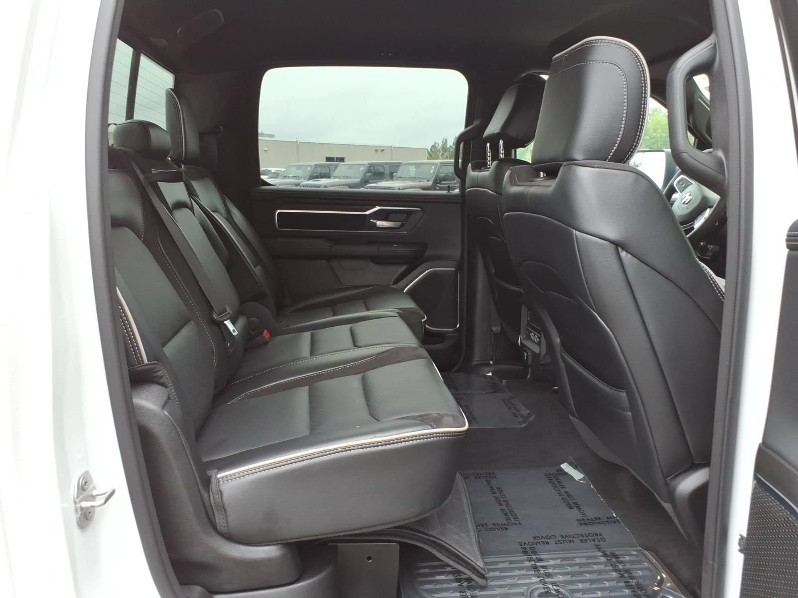 Used 2026 RAM 1500 Laramie AWD/4WD image 17