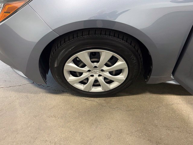 Used 2022 Toyota Corolla LE FWD image 31