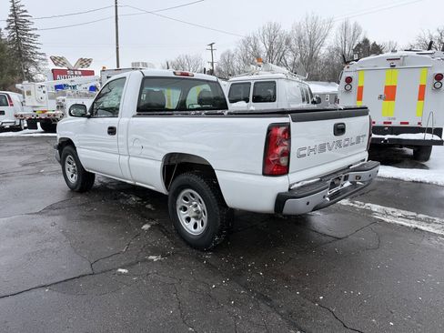 Used 2006 Chevrolet Silverado 1500 W/T image 3