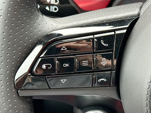 New 2025 Maserati Grecale Modena image 38