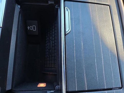 New 2026 Lincoln Navigator Black Label image 16