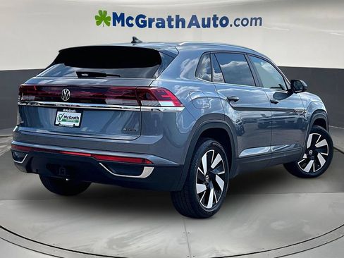 Used 2025 Volkswagen Atlas Cross Sport SE AWD/4WD image 7