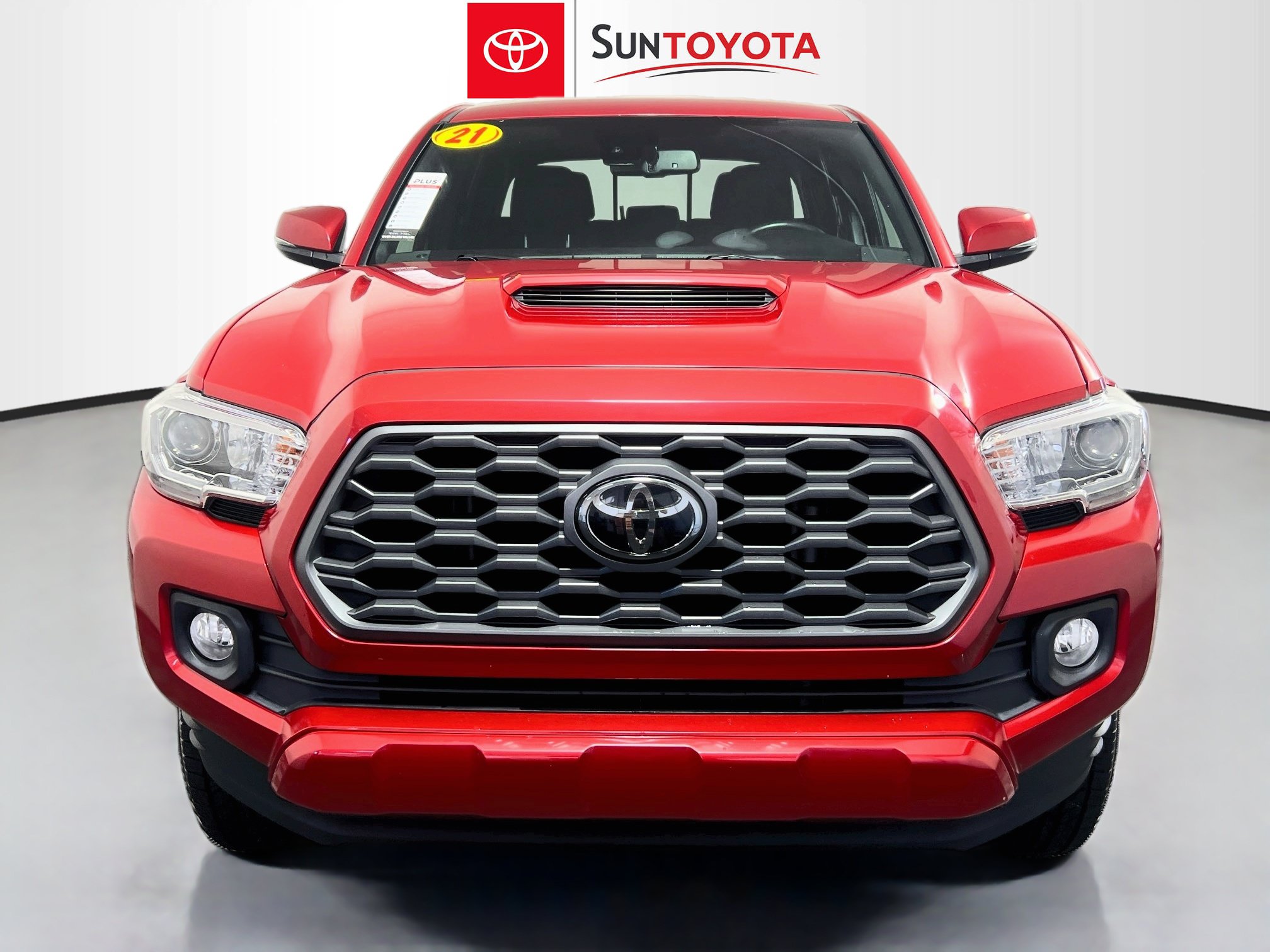 Used 2021 Toyota Tacoma TRD Sport w/ Technology Package RWD image 10