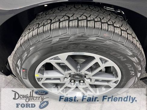 New 2025 Ford Expedition Active AWD/4WD image 23
