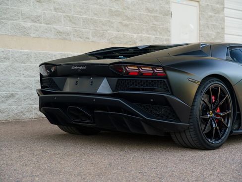 Used 2017 Lamborghini Aventador S AWD/4WD image 50