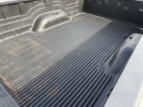 Used 2024 RAM 2500 Big Horn AWD/4WD image 30