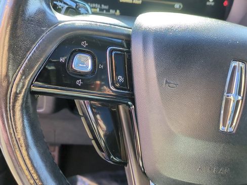 Used 2022 Lincoln Corsair Reserve w/ Equipment Group 201A AWD/4WD image 18