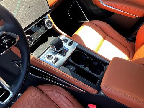 New 2026 Jaguar F-PACE R-Dynamic S image 8