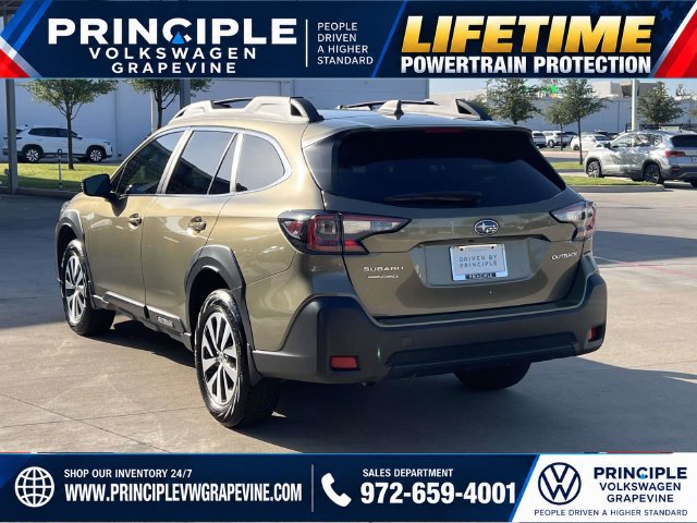 Used 2025 Subaru Outback Premium AWD/4WD image 8