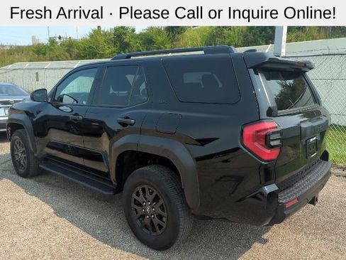 Used 2025 Toyota 4Runner SR5 AWD/4WD image 3