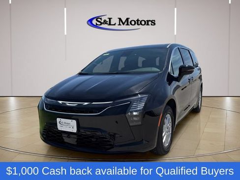 New 2027 Chrysler Pacifica Select FWD image 4