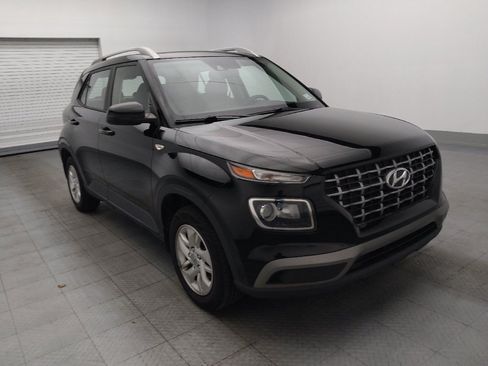Used 2020 Hyundai Venue SEL FWD image 13