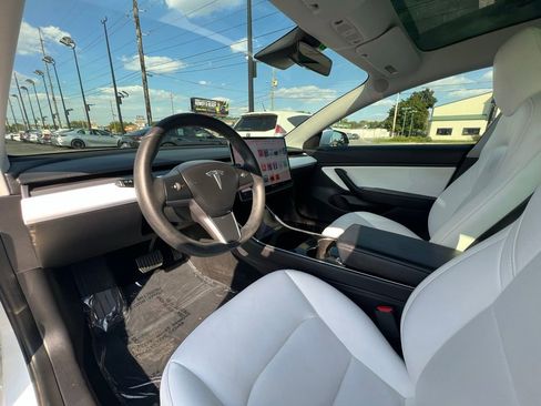 Used 2019 Tesla Model 3 Standard Range Plus image 12