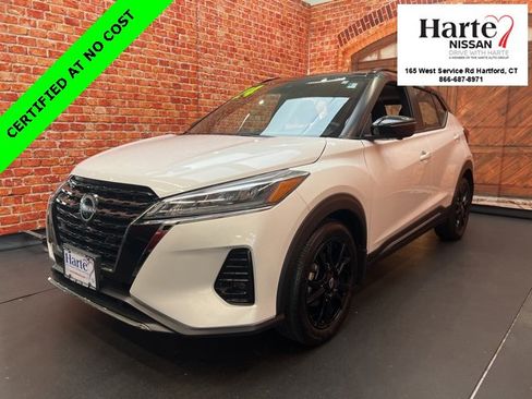 Used 2024 Nissan Kicks SR image 3