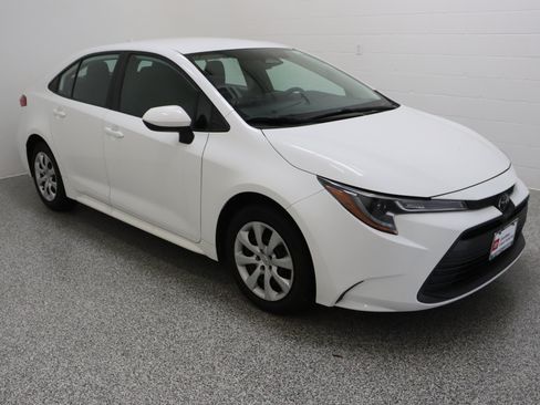 Certified 2024 Toyota Corolla LE FWD image 4