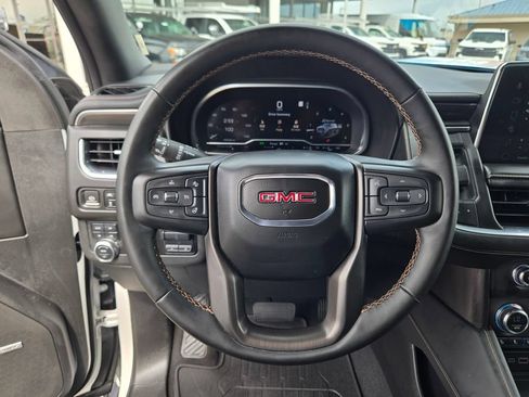 Used 2023 GMC Yukon XL AT4 w/ AT4 Premium Plus Package AWD/4WD image 20