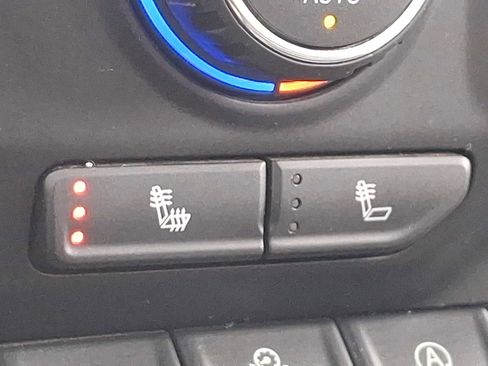 Used 2021 Chevrolet Silverado 1500 LT Trail Boss w/ Convenience Package II image 23