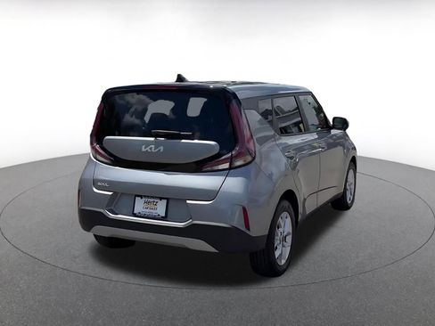 Used 2025 Kia Soul LX w/ LX Technology Package FWD image 12