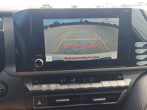 Used 2026 Toyota Camry SE image 31