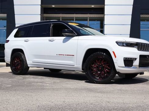 Used 2023 Jeep Grand Cherokee L Summit w/ Advanced Protech Group IV RWD image 2
