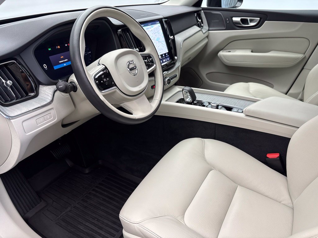 Used 2024 Volvo XC60 T8 Plus w/ Protection Package Premier AWD/4WD image 6