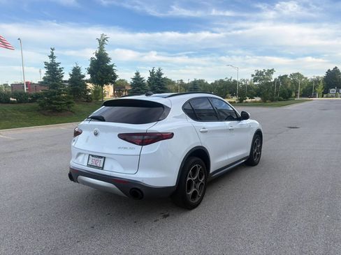 Used 2022 Alfa Romeo Stelvio Ti w/ Active Assist Plus Package AWD/4WD image 5