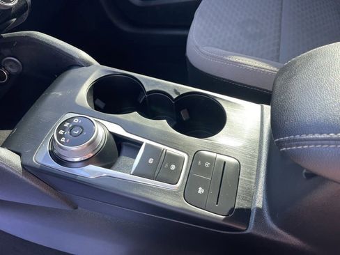 Used 2022 Ford Escape SE w/ Convenience Package image 16