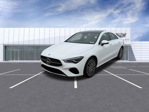 Used 2025 Mercedes-Benz CLA 250 4MATIC image 6