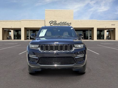 Used 2024 Jeep Grand Cherokee Limited AWD/4WD image 2