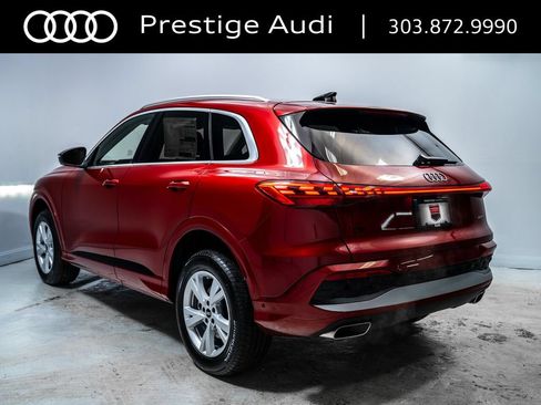 Used 2025 Audi Q5 Premium w/ Convenience Package AWD/4WD image 3