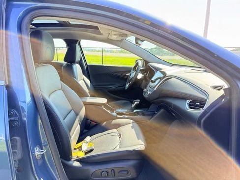 Used 2025 Chevrolet Malibu LT FWD image 10